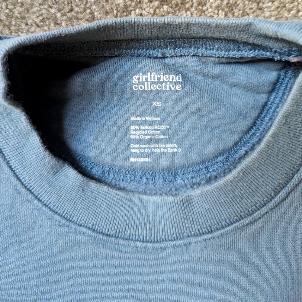 Girlfriend Collective Pullover Cropped Sweatshirt